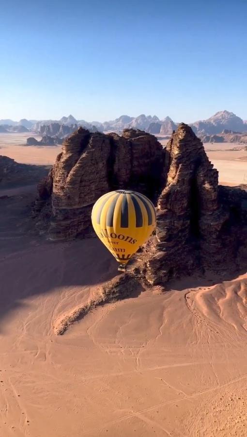 Star Rum Wadi Rum Buitenkant foto